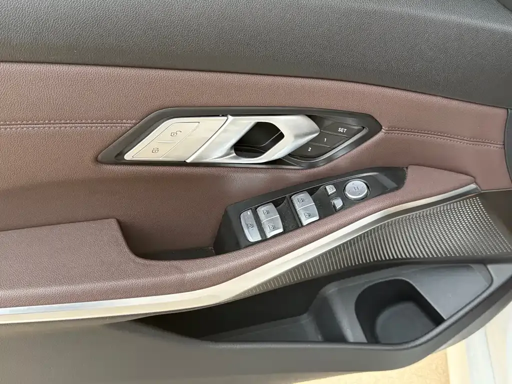 BMW 3 Series — фото 10