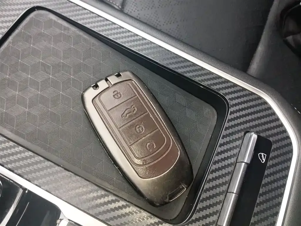 Chery Tiggo 8 — фото 10