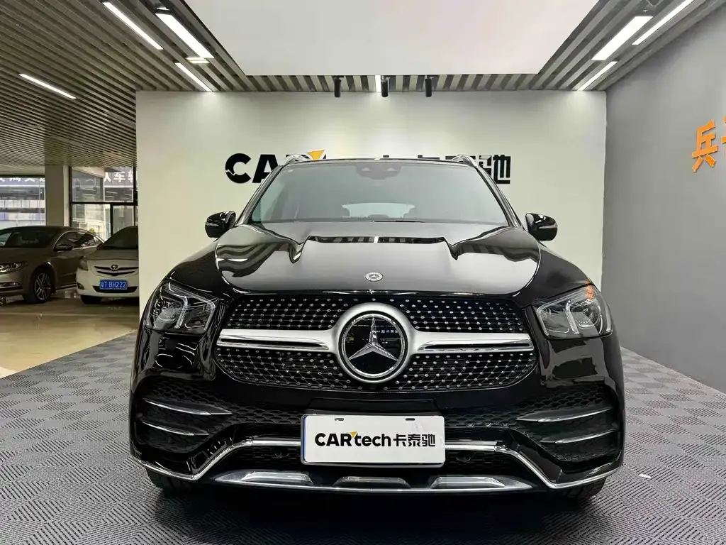 Mercedes-Benz GLE — фото 8