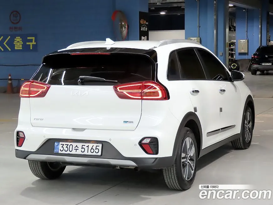 Kia Niro — фото 6