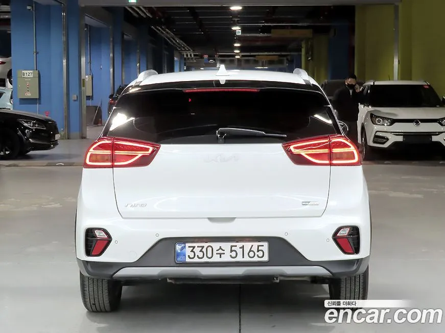 Kia Niro — фото 4