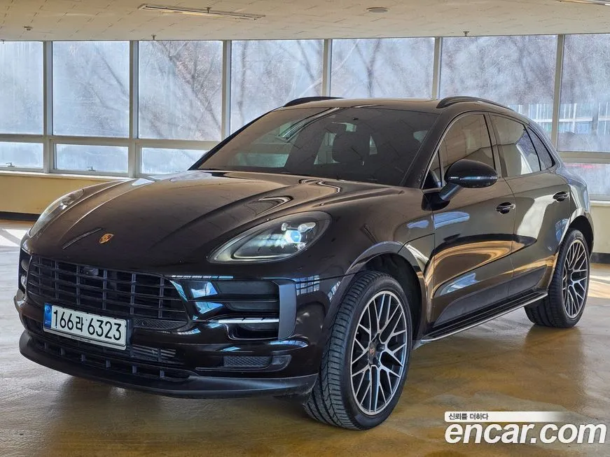 Porsche Macan — фото 1