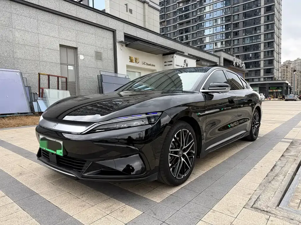 BYD Han — фото 1