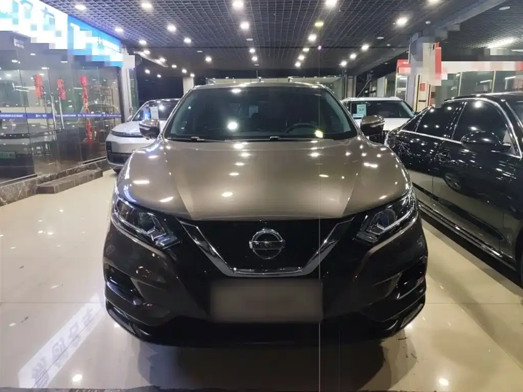 Nissan Qashqai — фото 10