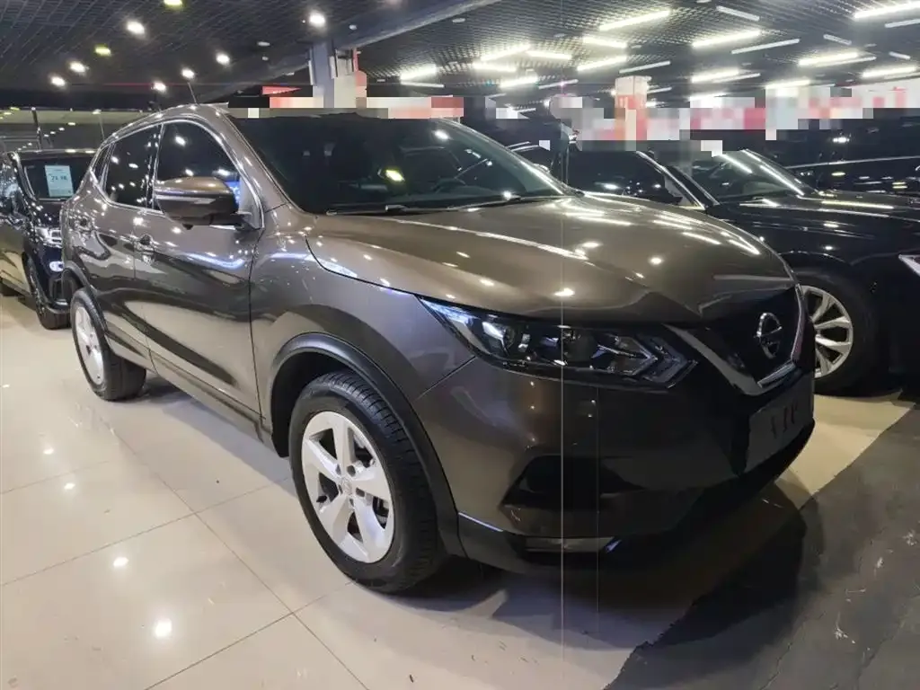 Nissan Qashqai — фото 2