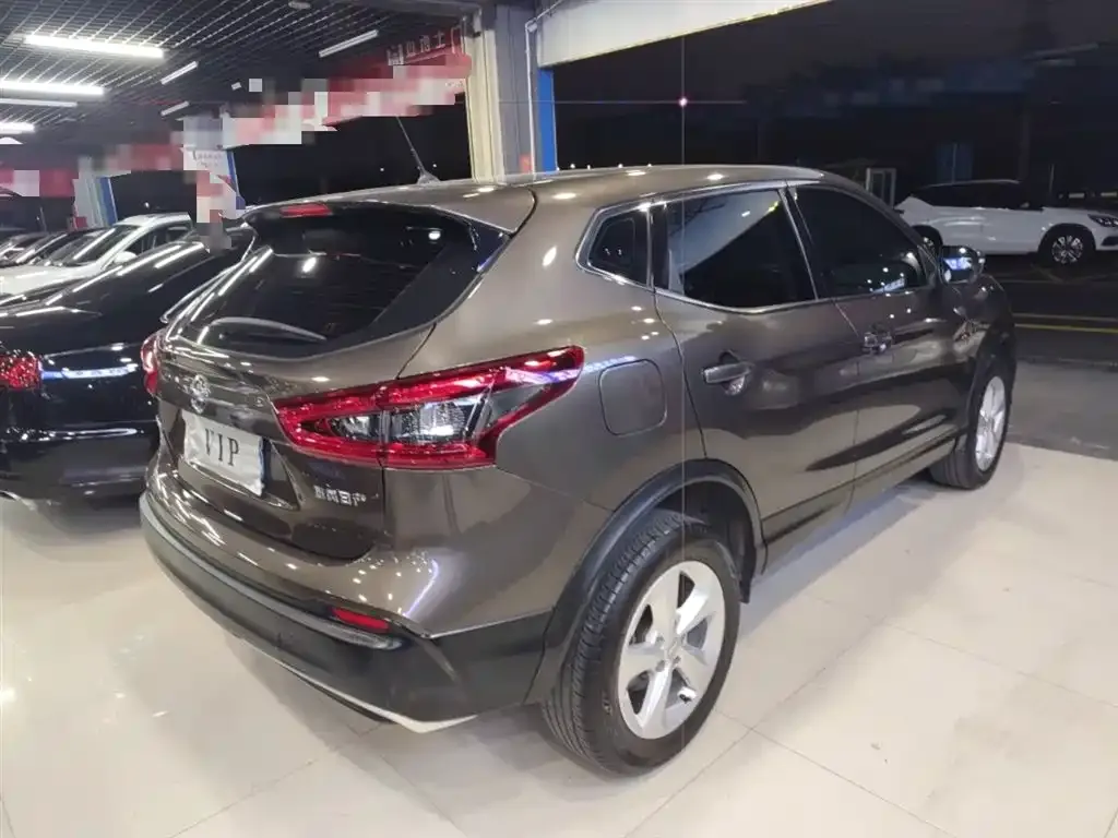 Nissan Qashqai — фото 4
