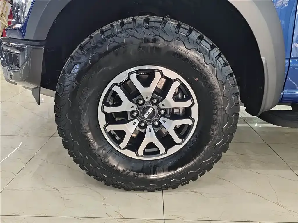Ford F-150 Raptor — фото 9