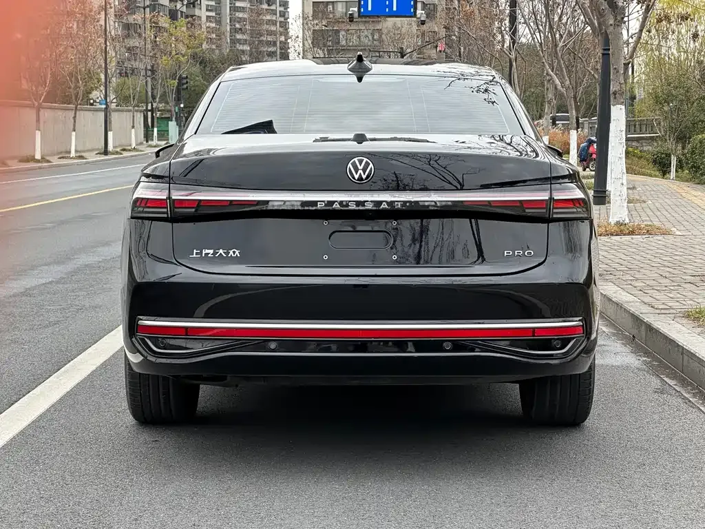 Volkswagen Passat — фото 2