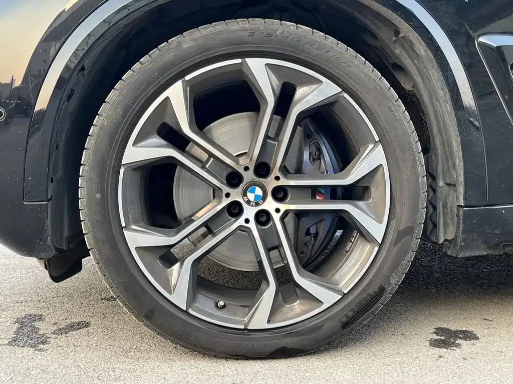 BMW X5 — фото 5