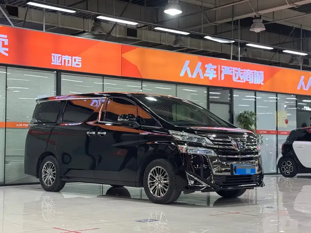 Toyota Vellfire — фото 8