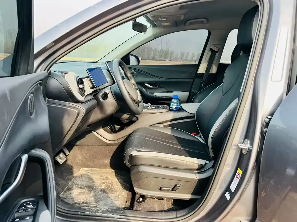 BYD Seal 05 DM-i — фото 2