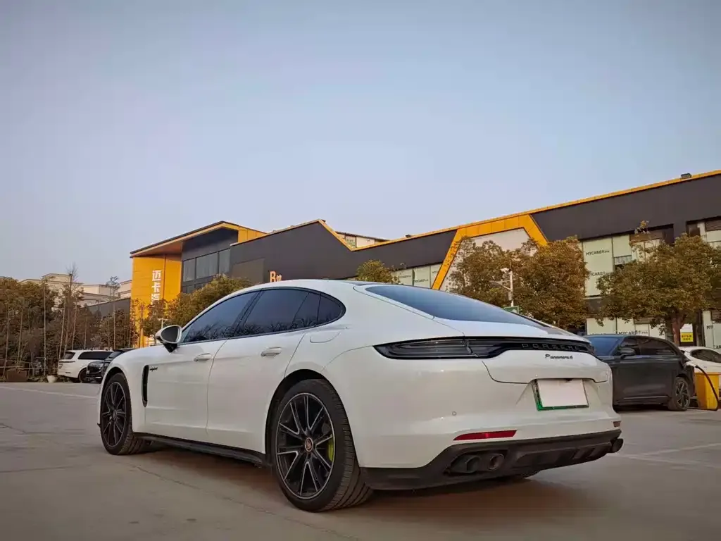 Porsche Panamera Hybrid — фото 4