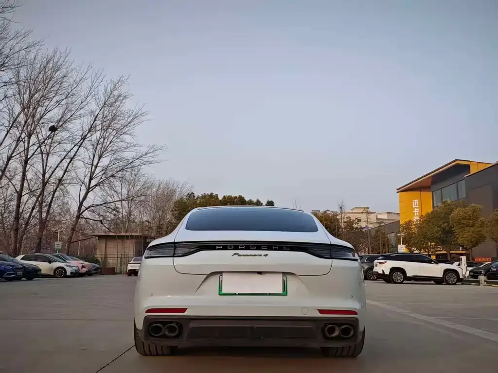 Porsche Panamera Hybrid — фото 6