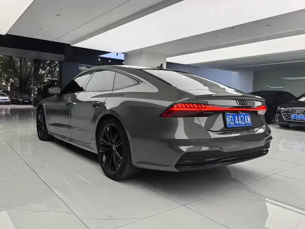 Audi A7 — фото 8