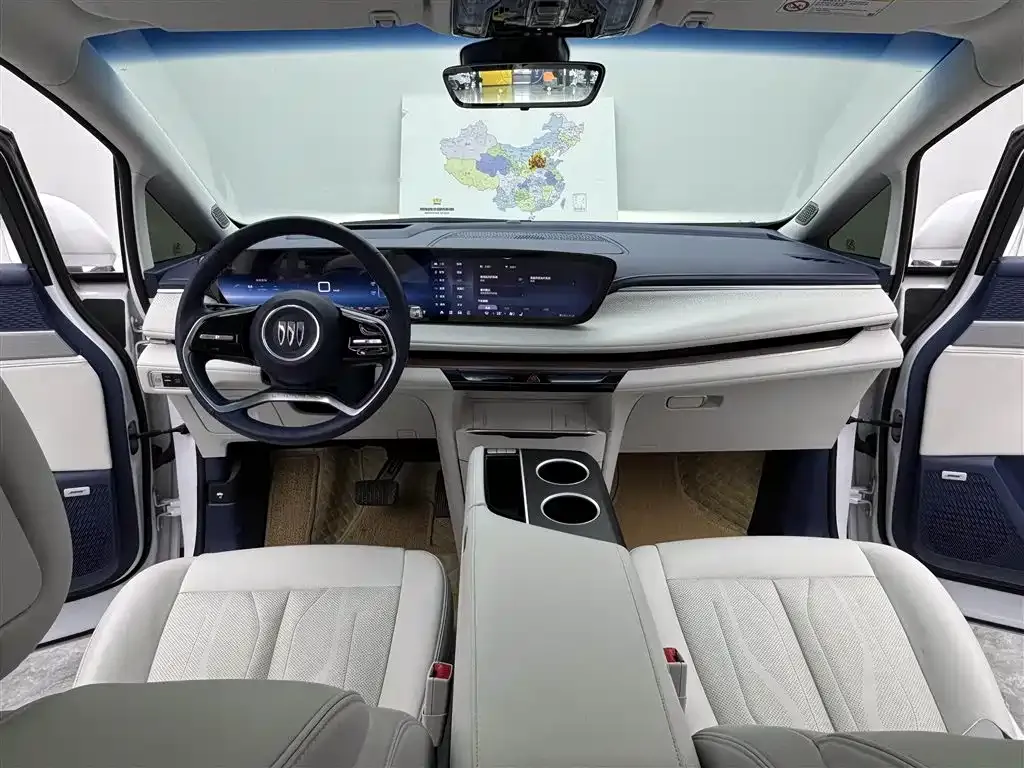 Buick GL8 Hybrid — фото 10
