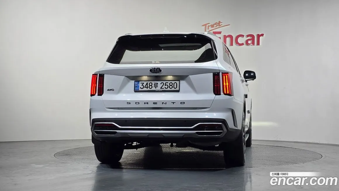 Kia Sorento — фото 8