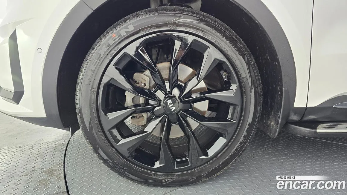 Kia Sorento — фото 10