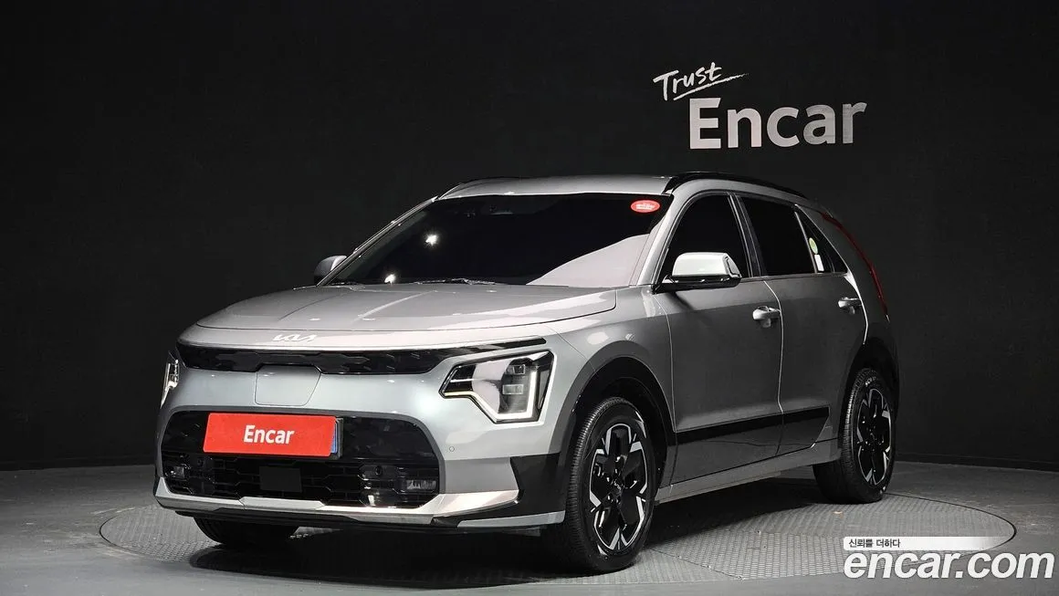 Kia Niro — фото 1