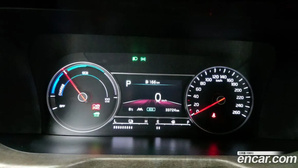 Kia Sorento — фото 10