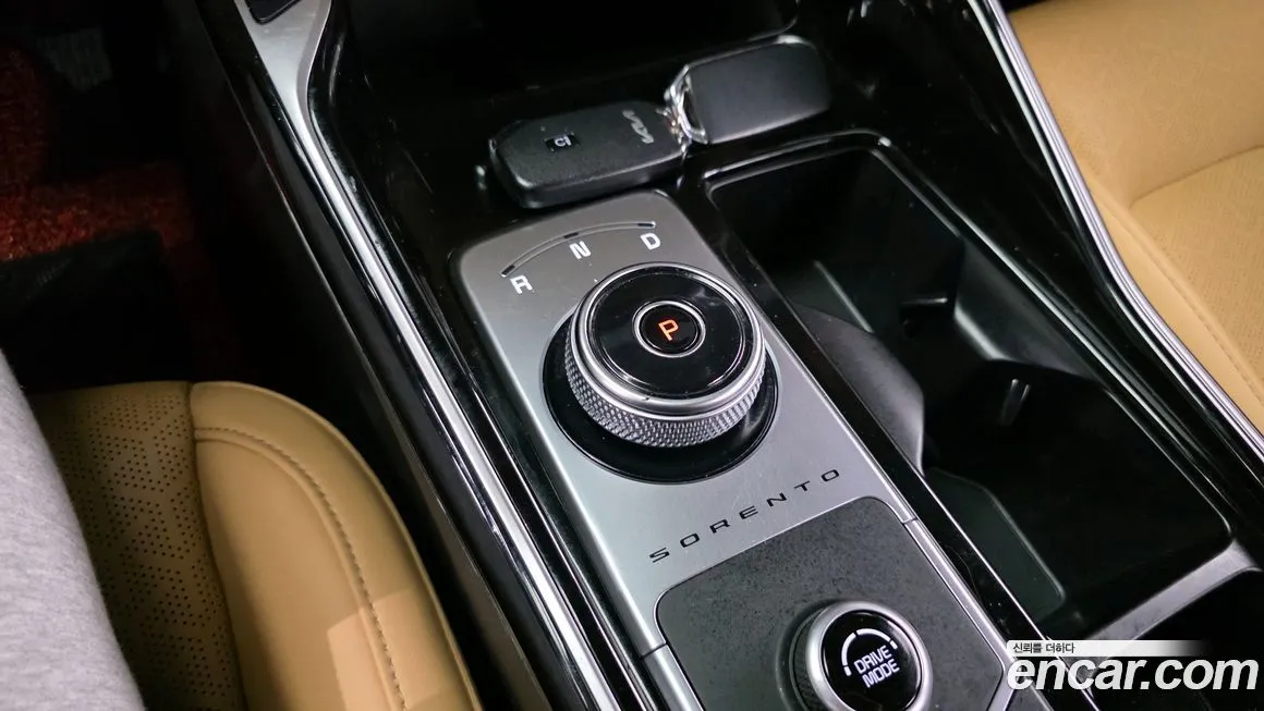 Kia Sorento — фото 8