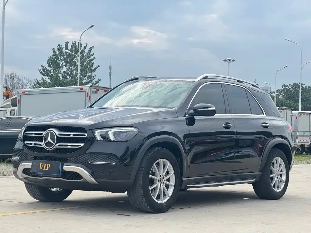 Mercedes-Benz GLE — фото 1