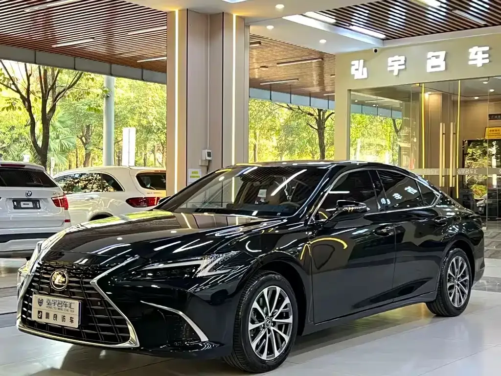 Lexus ES — фото 7