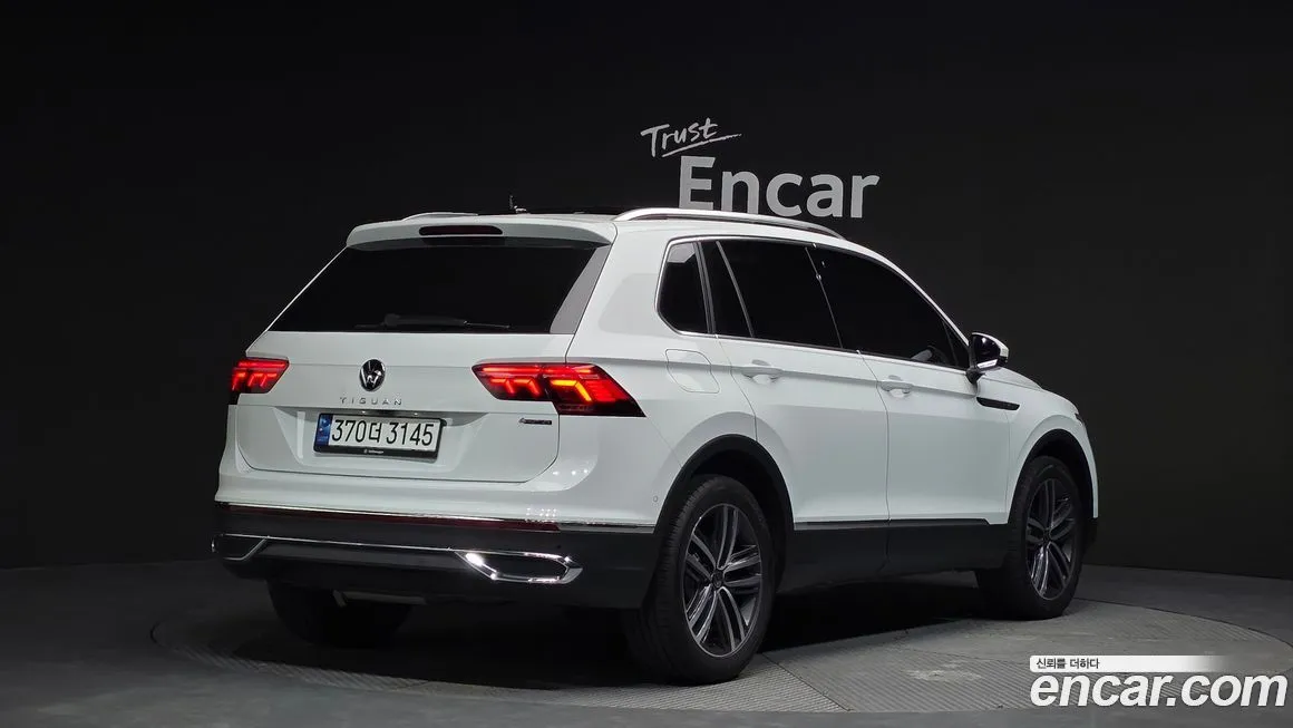 Volkswagen Tiguan — фото 4