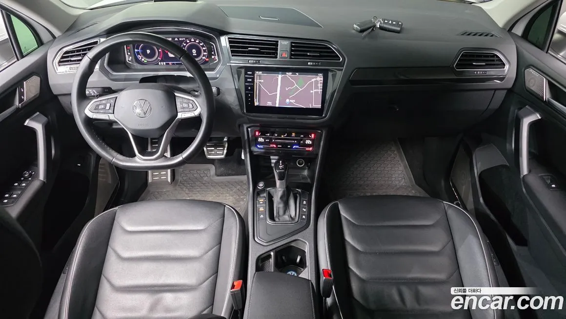 Volkswagen Tiguan — фото 7