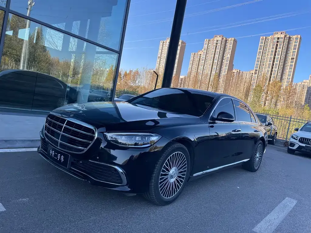 Mercedes-Benz S-Class — фото 1