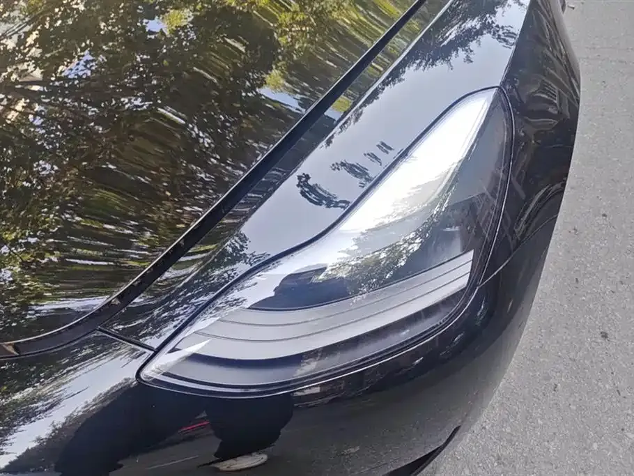Tesla Model 3 — фото 5