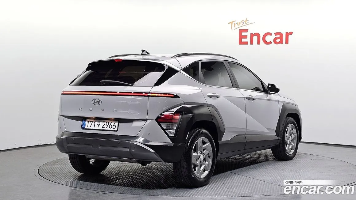 Hyundai Kona — фото 7