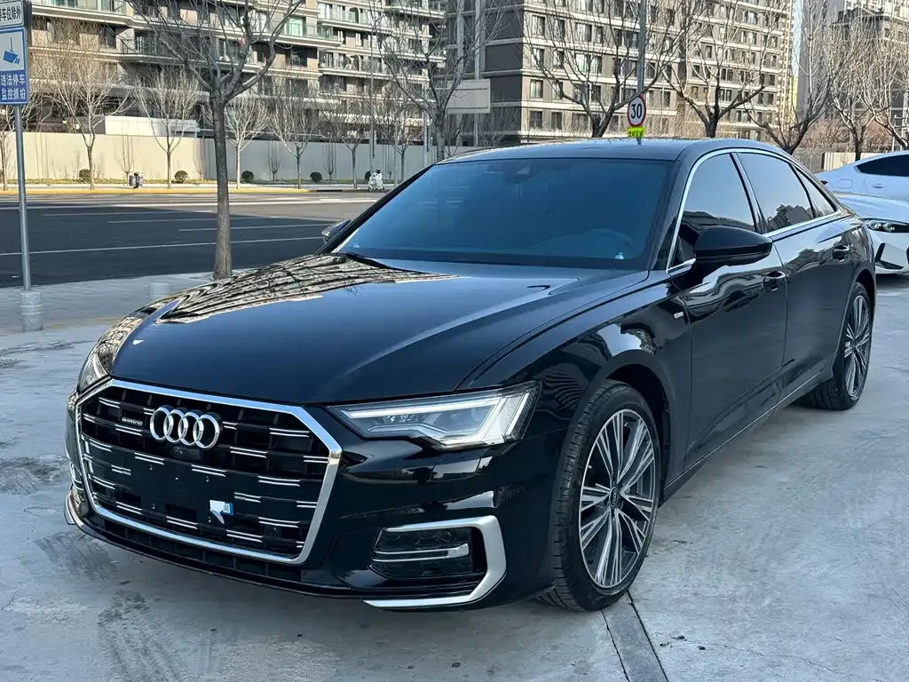 Audi A6L — фото 1