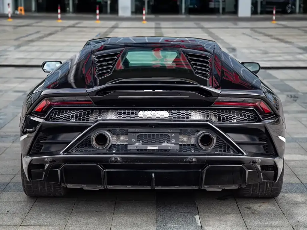Lamborghini Huracan — фото 9