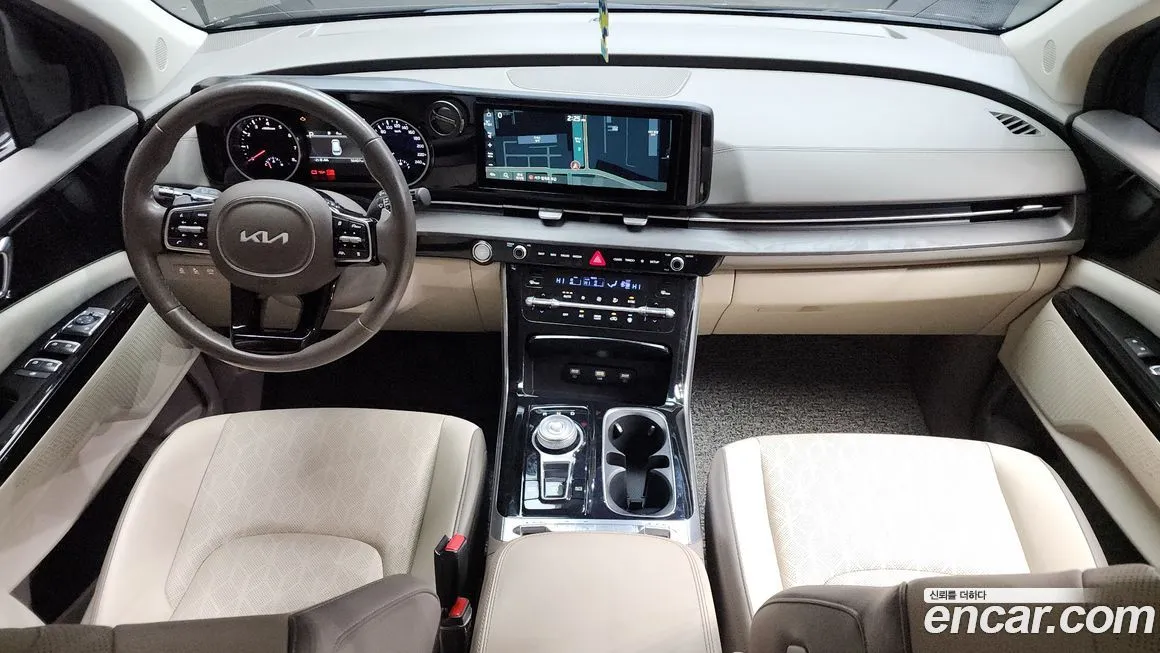 Kia Carnival — фото 10