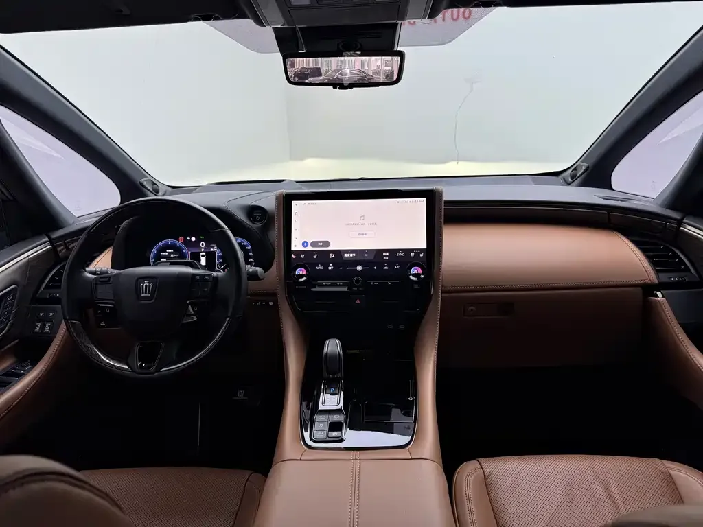 Toyota Vellfire — фото 8