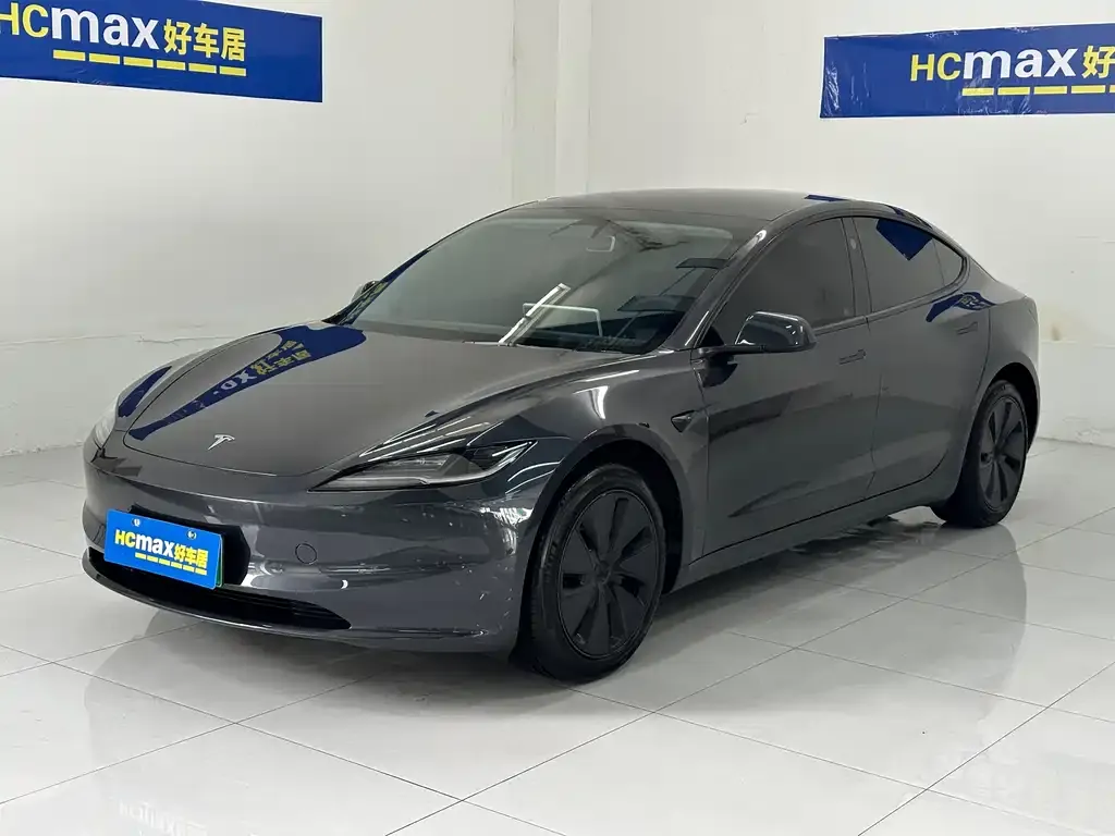 Tesla Model 3 — фото 1