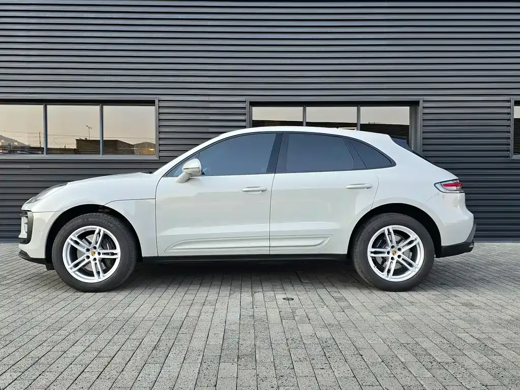 Porsche Macan — фото 5