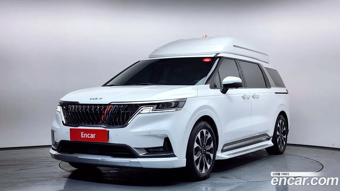 Kia Carnival — фото 1