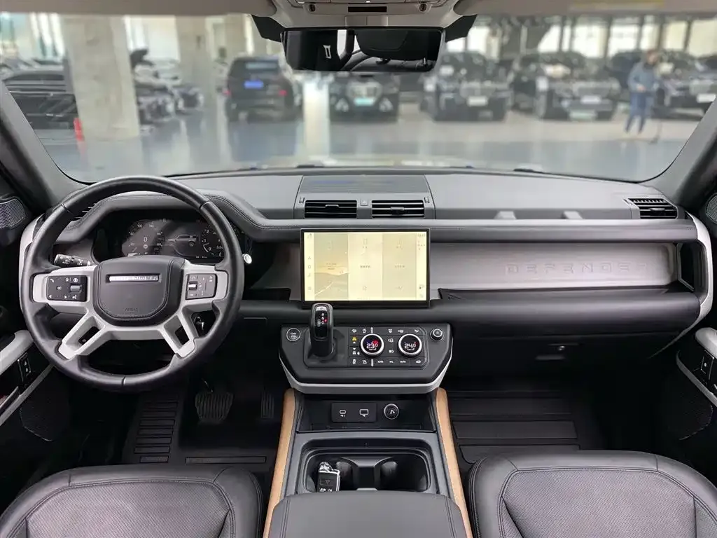 Land Rover Defender — фото 2