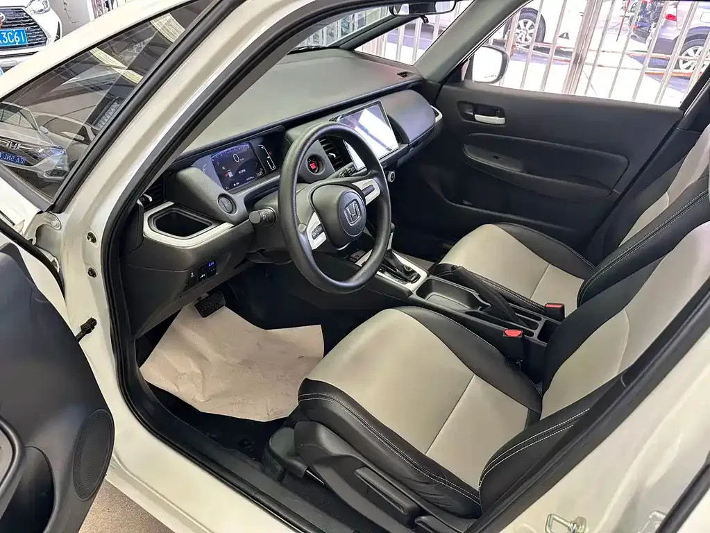 Honda Fit — фото 5