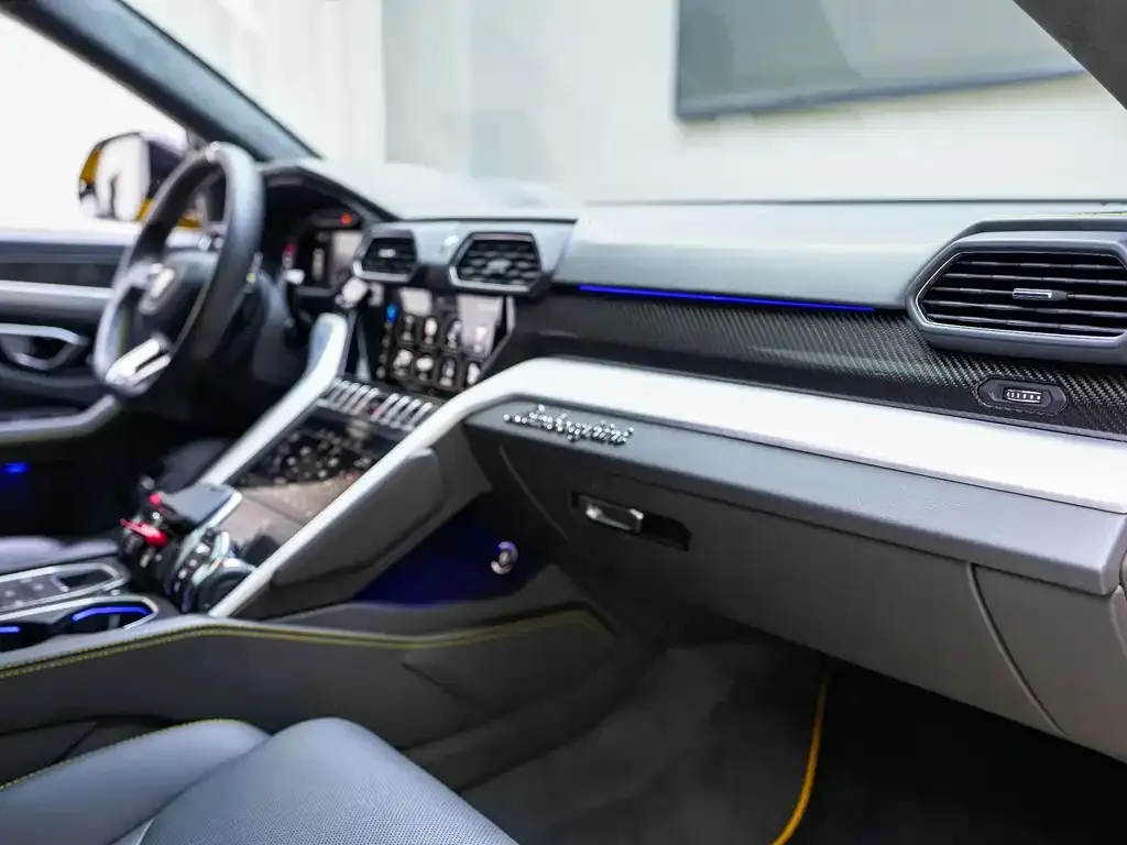 Lamborghini Urus — фото 7
