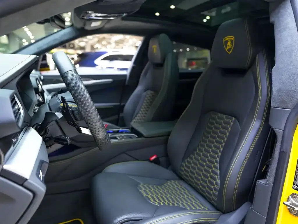 Lamborghini Urus — фото 2