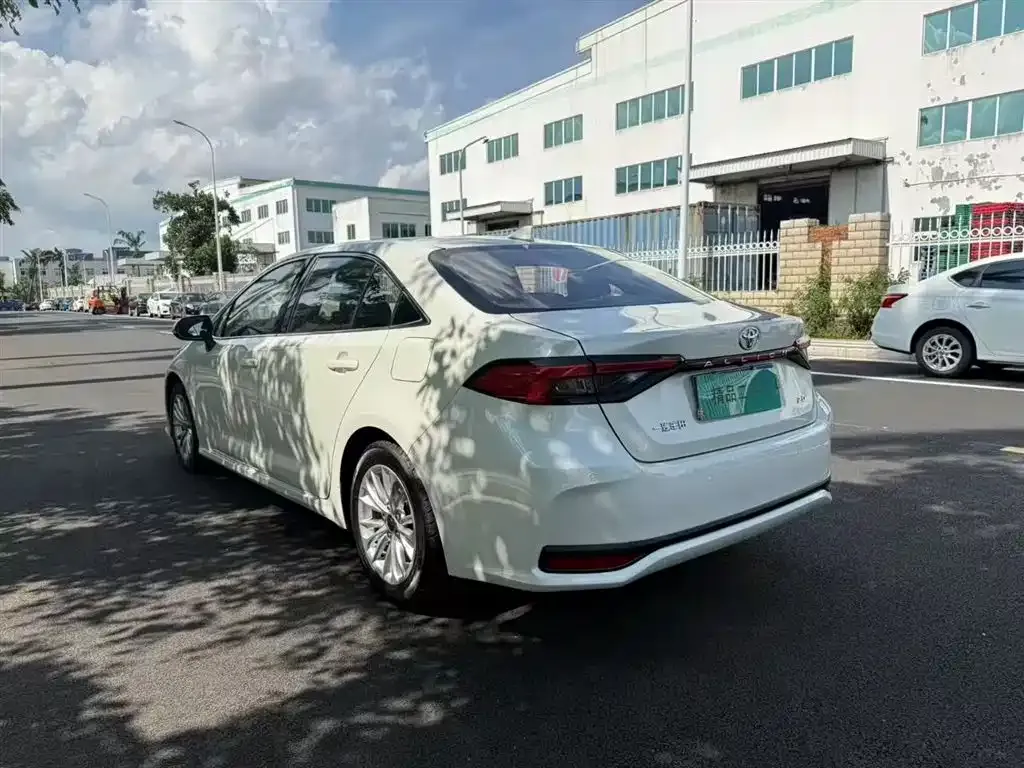 Toyota Allion — фото 9