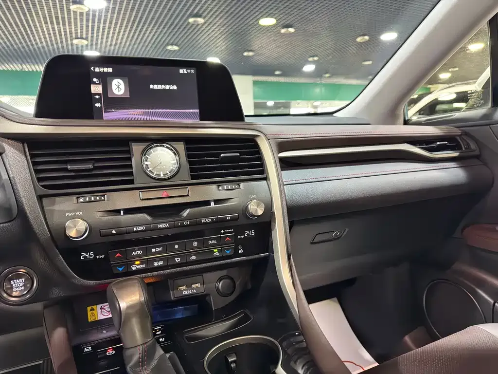 Lexus RX — фото 4