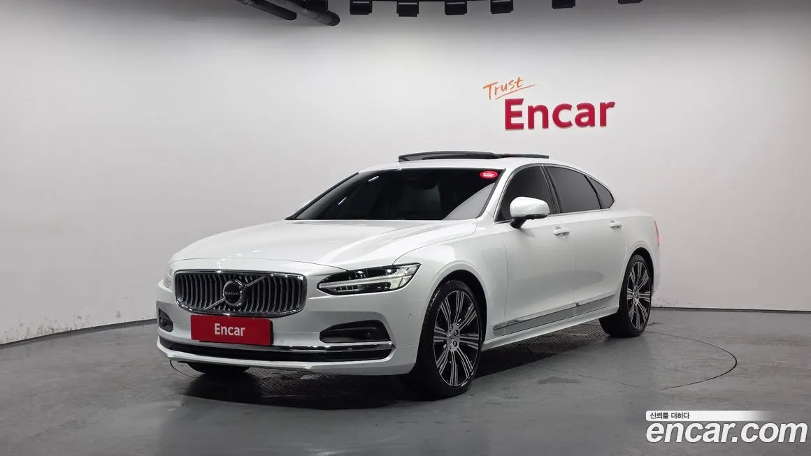 Volvo S90 — фото 1