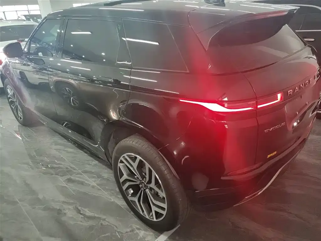 Land Rover Evoque — фото 6