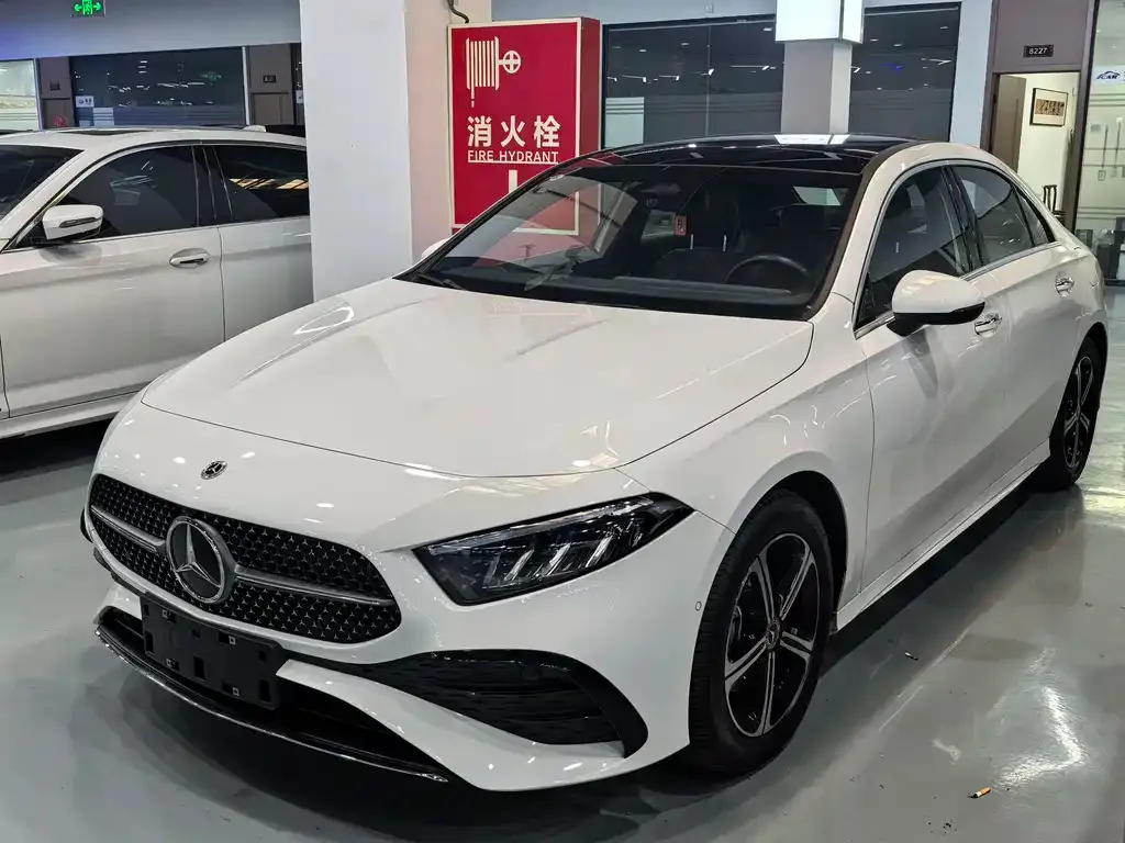 Mercedes-Benz A-Class — фото 1