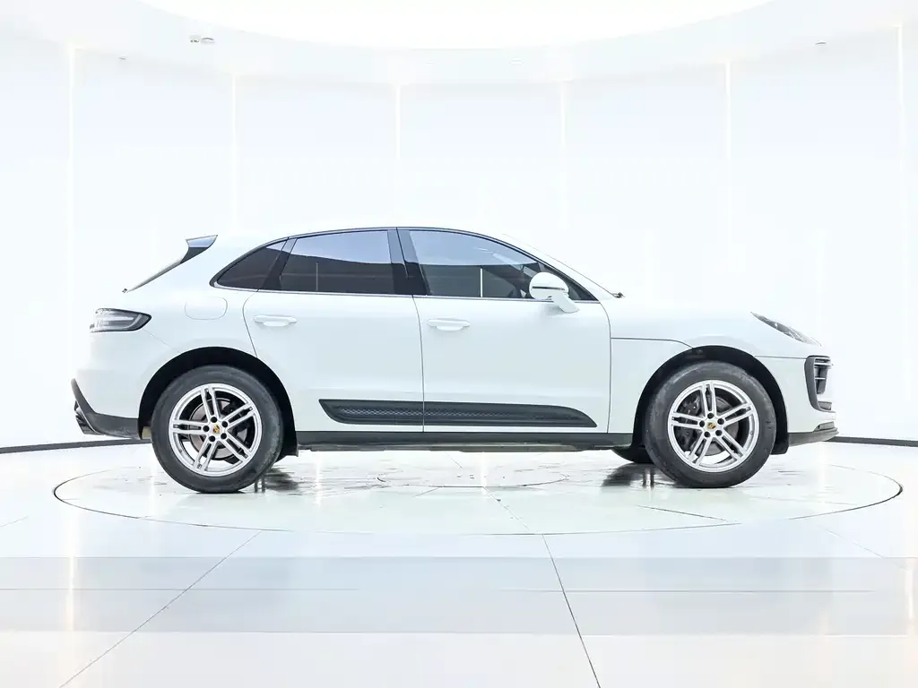 Porsche Macan — фото 6