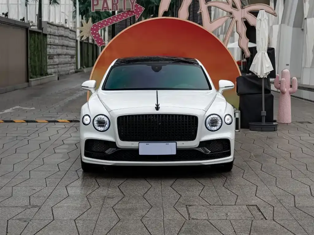 Bentley Flying Spur — фото 4