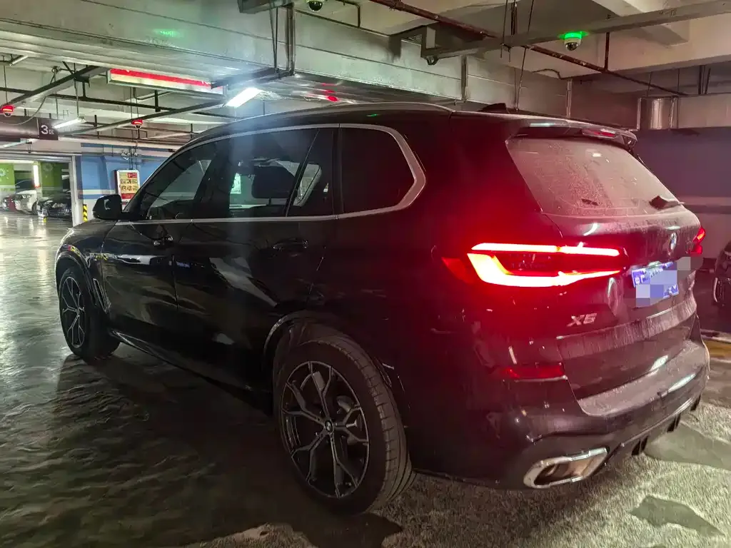 BMW X5 — фото 9
